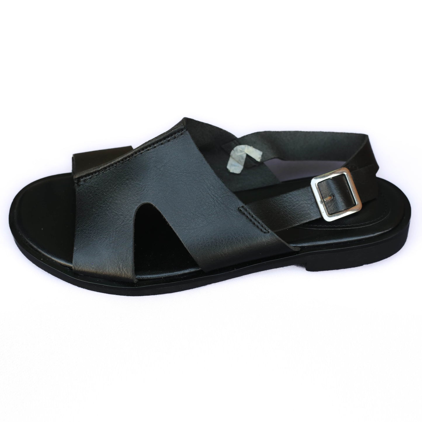Sandale en cuir plat fermé